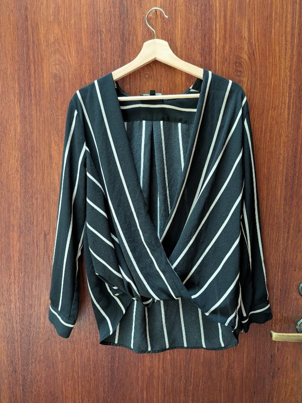 Slate & Willow Black White Striped Faux Wrap Blouse Size Medium